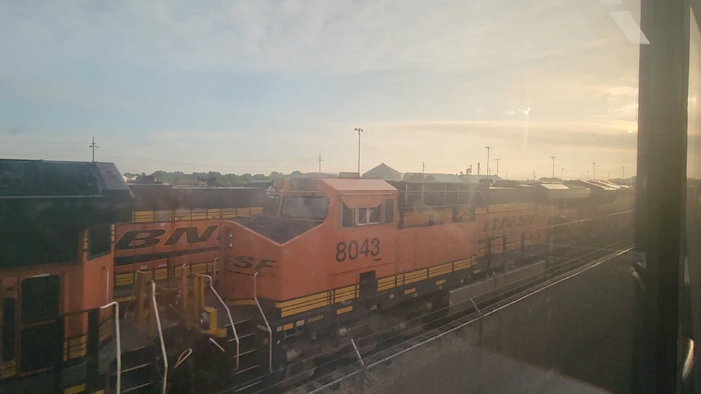 BNSF 8043